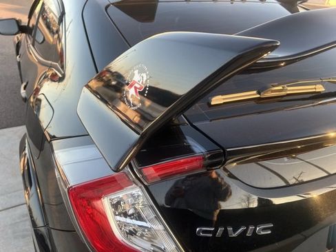 Used 2018 Honda Civic Type R image 26