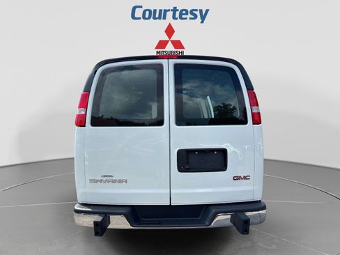 Used 2025 GMC Savana 2500 w/ Driver Convenience Package RWD image 4