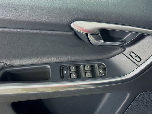 Used 2016 Volvo XC60 T6 image 11