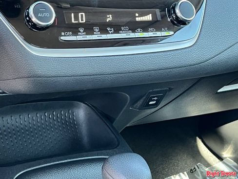 Used 2024 Toyota Corolla LE FWD image 29