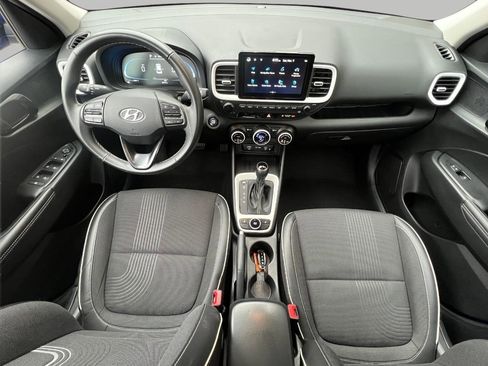 Used 2023 Hyundai Venue Limited image 22