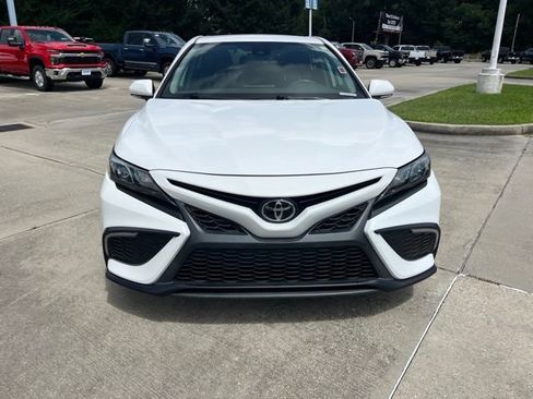 Used 2023 Toyota Camry SE FWD image 10