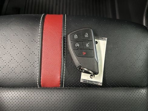 Used 2025 Chevrolet Traverse RS w/ LPO, Floor Liner Package AWD/4WD image 42