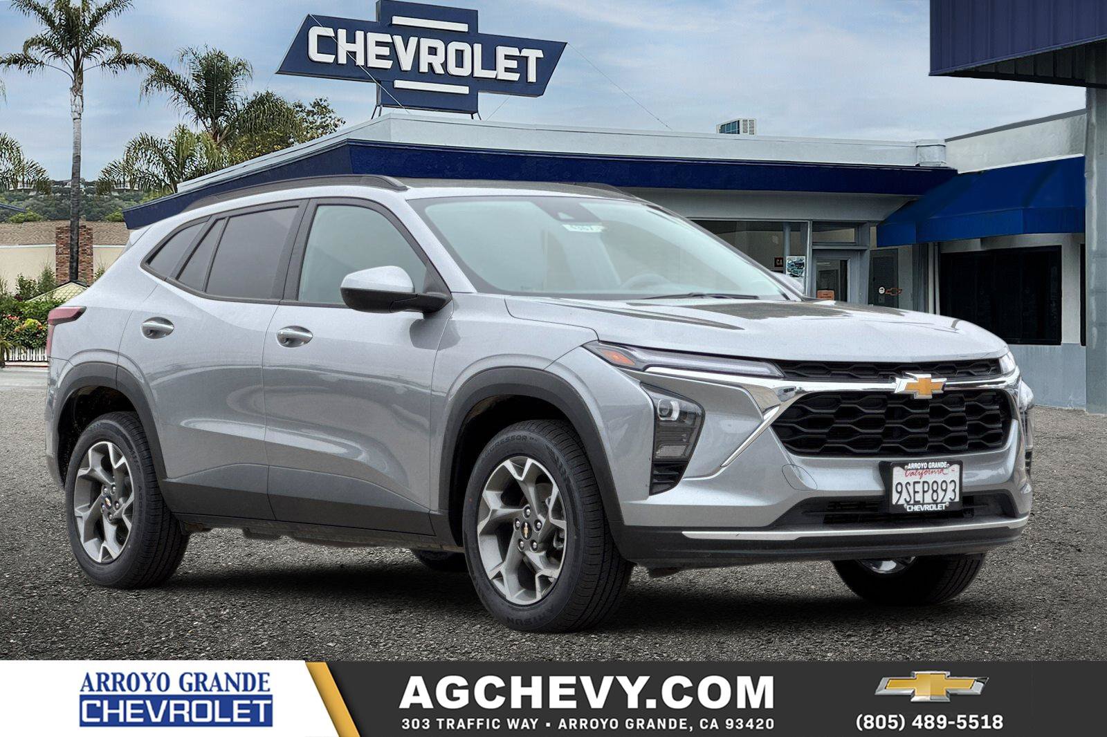 Used 2025 Chevrolet Trax LT w/ Driver Confidence Package FWD image 1