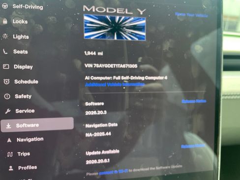 Used 2026 Tesla Model Y Performance AWD/4WD image 8