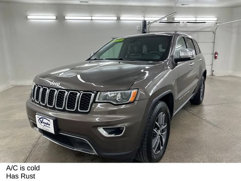 Used 2017 Jeep Grand Cherokee Limited w/ Trailer Tow Group IV AWD/4WD image 6