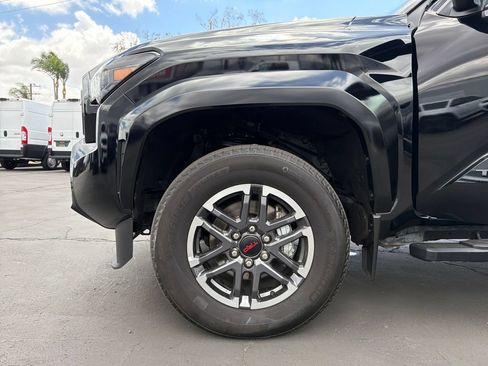 Used 2024 Toyota Tacoma TRD Sport AWD/4WD image 20