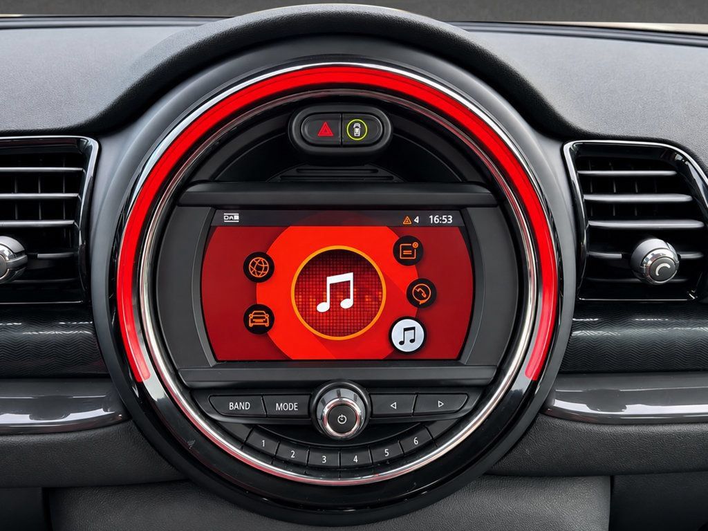 Used 2019 MINI Cooper Clubman FWD image 4