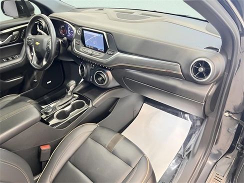 Certified 2022 Chevrolet Blazer Premier w/ Enhanced Convenience Package image 9