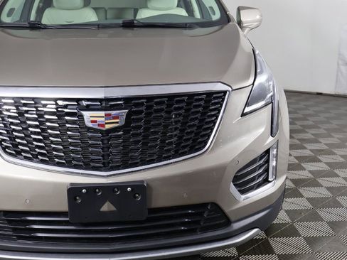 Used 2023 Cadillac XT5 Premium Luxury image 16