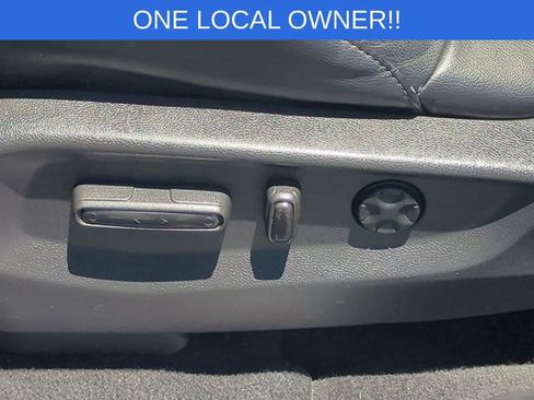 Used 2018 Honda CR-V Touring image 17