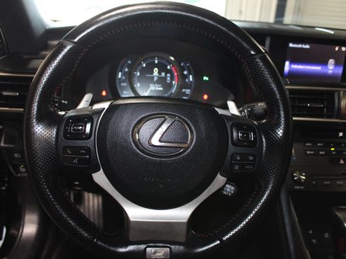 Used 2019 Lexus IS 300 F Sport w/ F Sport Package RWD image 12