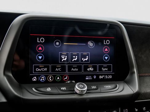 Used 2019 Chevrolet Camaro ZL1 RWD image 34