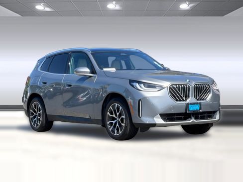 Used 2026 BMW X3 xDrive30i w/ Premium Package AWD/4WD image 7