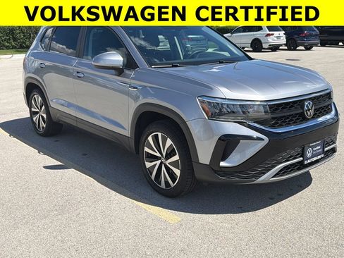 Certified 2023 Volkswagen Taos SE w/ Panoramic Sunroof Package AWD/4WD image 1