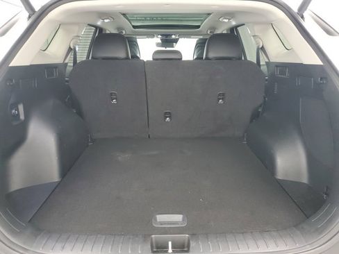 Used 2024 Kia Sportage SX image 8