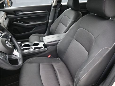 Certified 2023 Nissan Altima 2.5 SV image 19