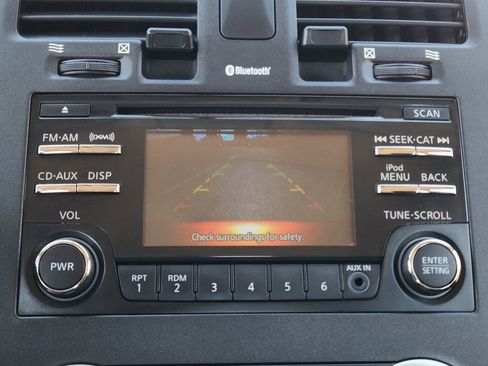 Used 2015 Nissan Leaf S w/ Charge Package image 23