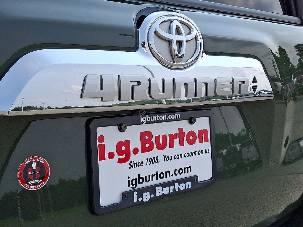 Used 2022 Toyota 4Runner Limited AWD/4WD image 35