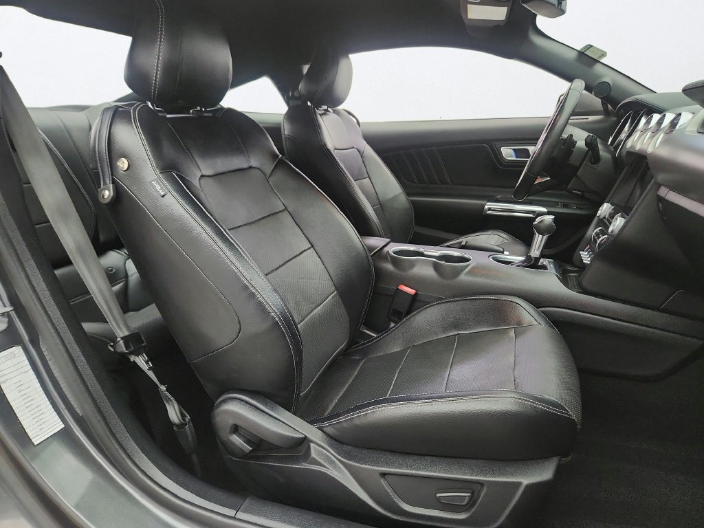Used 2020 Ford Mustang Premium RWD image 26
