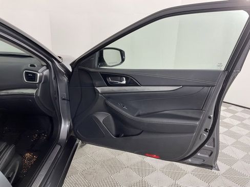 Used 2023 Nissan Maxima SV w/ Floor Mat Group image 18