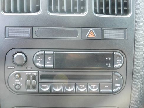 Used 2005 Dodge Caravan SE w/ Popular Equipment Group image 12