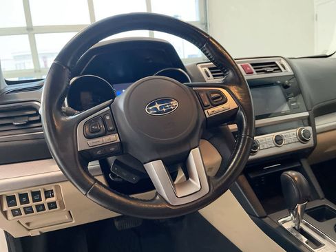 Used 2016 Subaru Outback 2.5i Premium image 14