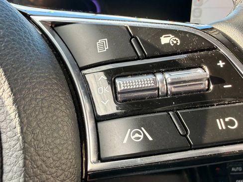 Used 2025 Kia Seltos S image 19