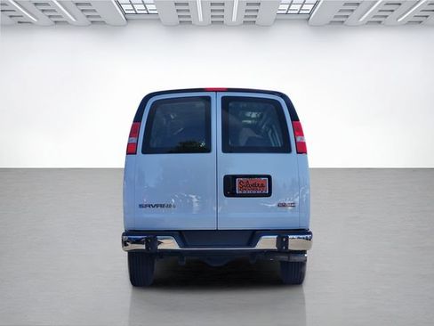 Used 2025 GMC Savana 2500 w/ Driver Convenience Package RWD image 5