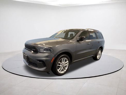 Certified 2024 Dodge Durango GT image 3