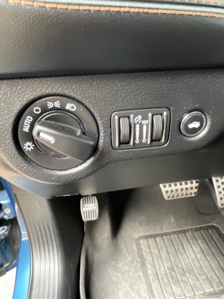 Used 2020 Dodge Challenger R/T Scat Pack RWD image 26