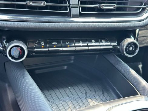 Used 2024 Chevrolet Equinox EV RS image 15