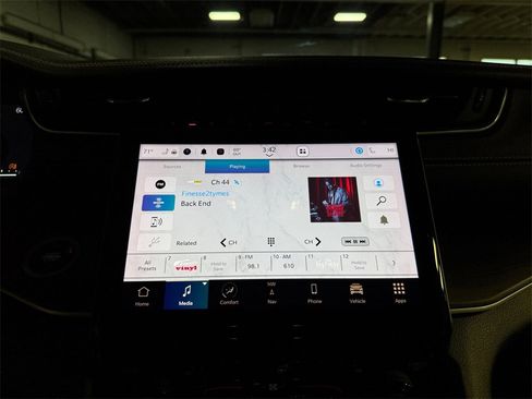 Used 2022 Jeep Grand Cherokee L Limited image 17