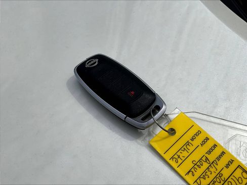 Used 2023 Nissan Rogue SV FWD image 35