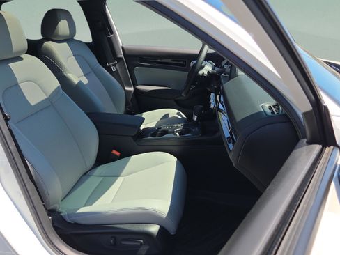 Certified 2025 Honda Civic Sport Touring image 22