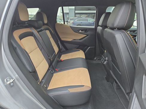 Used 2025 Chevrolet Equinox ACTIV image 16