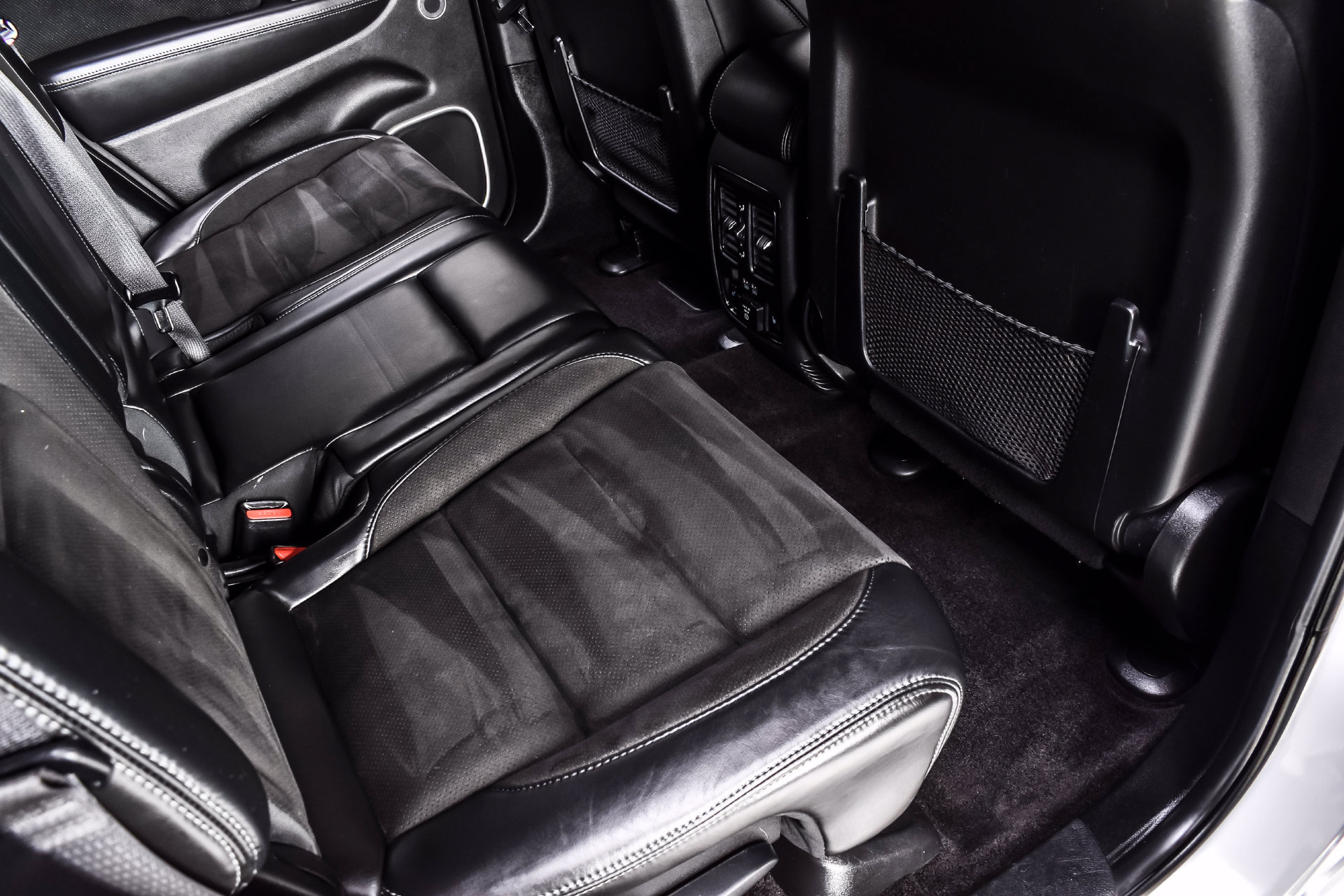 Used 2019 Jeep Grand Cherokee SRT w/ Trailer Tow Group IV AWD/4WD image 20