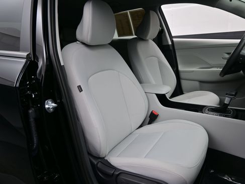 Certified 2026 Hyundai Kona SEL Sport AWD/4WD image 13