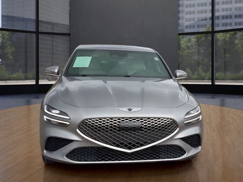 Used 2025 Genesis G70 2.5T AWD/4WD image 2