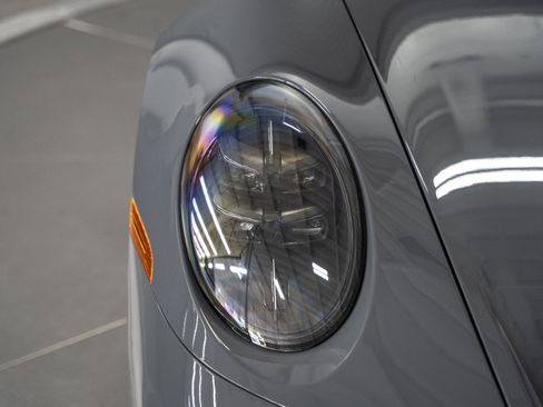 Used 2025 Porsche 911 GT3 RWD image 13