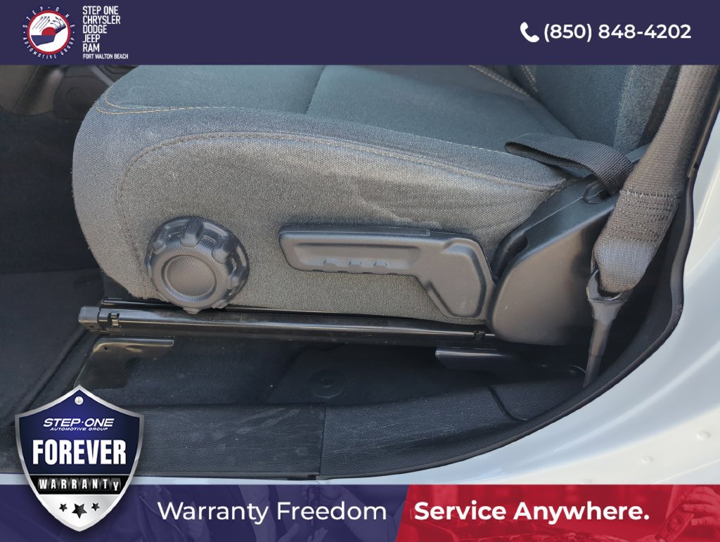 Used 2024 Jeep Wrangler Unlimited Sport AWD/4WD image 12