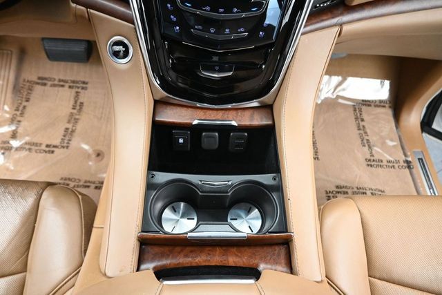 Used 2017 Cadillac Escalade Platinum AWD/4WD image 16