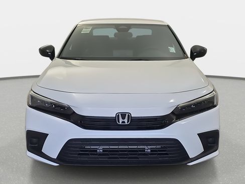 Used 2024 Honda Civic Sport image 2