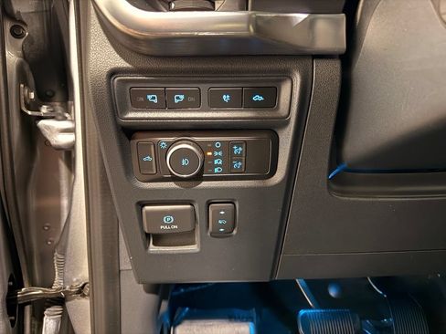 Used 2021 Ford F150 Lariat w/ Equipment Group 502A High AWD/4WD image 17