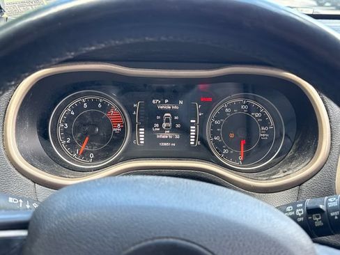 Used 2018 Jeep Cherokee Latitude w/ Altitude Package AWD/4WD image 19