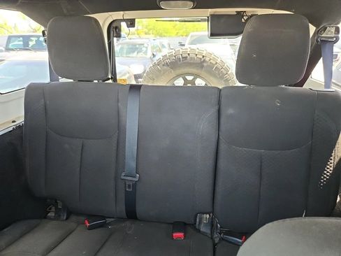Used 2017 Jeep Wrangler Unlimited Sport w/ Quick Order Package 24S AWD/4WD image 9