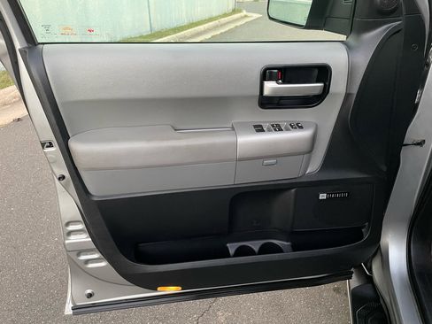 Used 2008 Toyota Sequoia Limited image 13