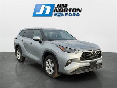 Used 2024 Toyota Highlander LE