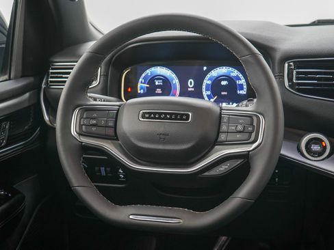 Used 2024 Jeep Wagoneer Series II image 20