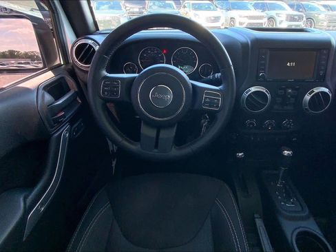 Used 2015 Jeep Wrangler Unlimited Sahara w/ Max Tow Package image 6